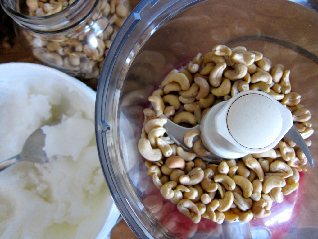 How to Make Homemade Cashew Butter Holistic Squid