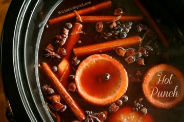 Hot Punch: A Mulled Pomegranate Drink For The Holidays