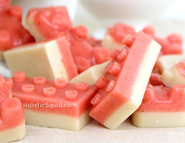 Strawberry Cream Gummies - Holistic Squid